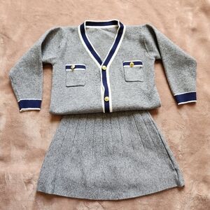 Girls Size 6 Polyester Skirt Set